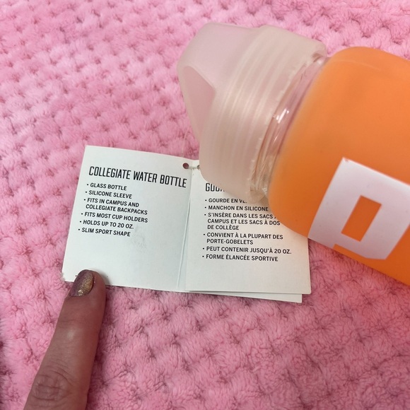 🔥VS PINK Collegiate Water Bottle & Hair Tie Bundle - Picture 7 of 10